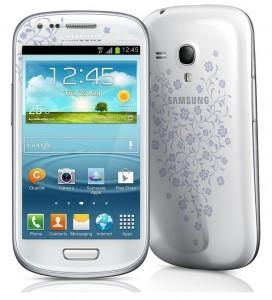 Telefon  Samsung Galaxy S3 I8190, Mini alb la Fleur, SAMI8190WHTF
