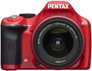 Pentax K-X Kit + Obiectiv DAL 18-55 mm Rosu + CADOU: SD Card Kingmax 2GB