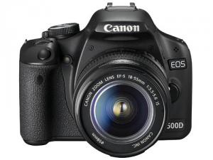Canon EOS 500 D Kit + EF-S 18-55 mm IS