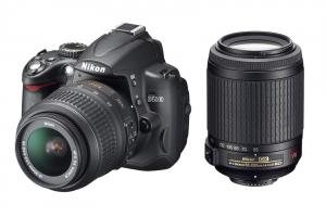 Nikon D 5000 Kit + 18-55 mm VR + 55-200 mm VR + CADOU: SD Card Kingmax 2GB