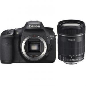 Canon EOS 7D Kit + Obiectiv EF-S 18-135 mm IS