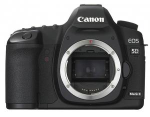 Canon EOS 5D Mark II Body + CADOU: SD Card Kingmax 2GB