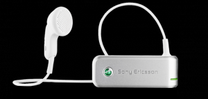 Set cu casca Bluetooth Sony Ericsson VH 300 Argintiu