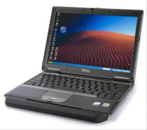 Laptop > Second hand > Laptop Dell Latitude D410 , Intel Pentium Mobile 1.73 GHz , 1 GB DDR2 , 40 GB, DVD, baterie extinsa + Licenta Windows XP Professional + Geanta laptop GRATUIT