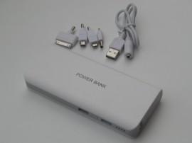 Baterie externa USB Alba cu lanterna Power Bank 20000mAh pentru telefon / tableta + 4 mufe