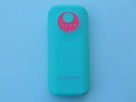 Baterie externa USB Bleu Power Bank 5600mAh pentru (Samsung si alte telefoane ) iphone 4, 4S, Mp3, GPS + 4 Mufe Cod 015