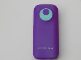 Baterie externa USB Mov Power Bank 5600mAh pentru (Samsung si alte telefoane ) iphone 4, 4S, Mp3, GPS + 4 Mufe Cod 014