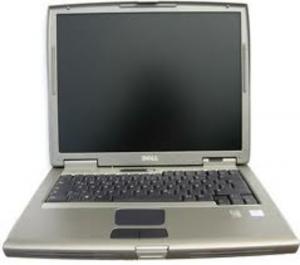 Laptop ieftin, DELL Latitude D505, Centrino 1.6Ghz, 512Mb, 40Gb, DVD