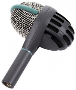 Microfon Toba Mare AKG D 112