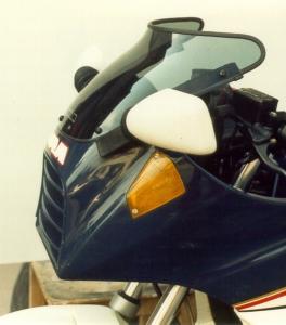 Parbriz MRA KAWASAKI GPZ 900 R, blue, S