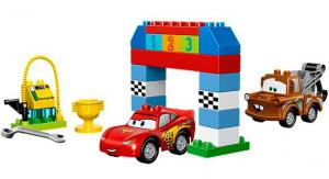 LEGO Duplo - Cursa clasica Disney Pixar Cars
