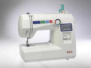 Masina de cusut AEG NM 225 LCD Alb