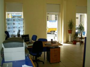 Inchiriez spatiu comercial