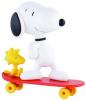 Bullyland figurina snoopy pe skateboard