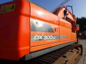 Excavator pe senile Doosan DX 300 LC NARROW TRACK
