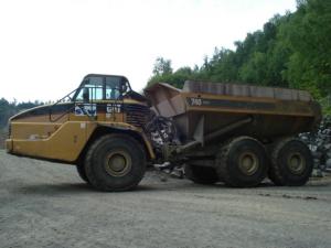 Dumper articulat basculante