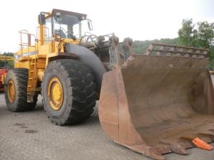 Incarcator volvo l 330 c