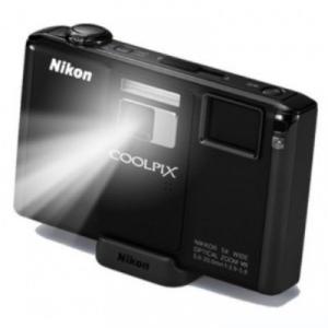 Aparat foto Nikon Coolpix S1000pj 12.1MP 5x Proiector