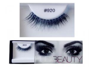 Gene false Huda Beauty 920