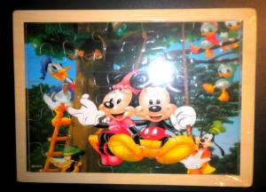 Puzzle lemn Mickey si Minnie