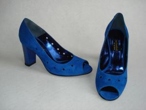 Pantofi decupati - Colectia vara 2010-2011 - Albastru Perforat