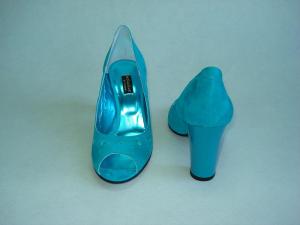 Pantofi decupati - Colectia vara 2010-2011 - Bleu Perforat