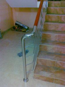 BALUSTRADE DIN INOX SI LEMN