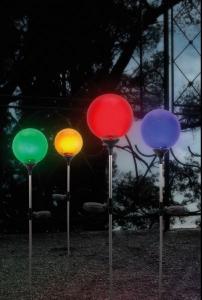 Lampa solara Glob cu LED-uri color si tarus