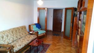 Vanzare apartament 3 camere Mihalache-Miciurin