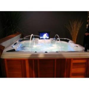 Jacuzzi/ Spa Hawaiian 104 Jets TV