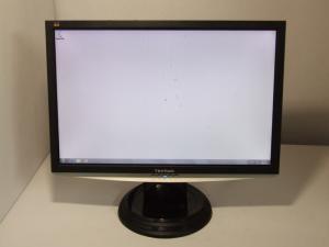 Monitor LCD 19 inch ViewSonic VX1940w, ecran zgariat si patat, carcasa zgariata DISP_030