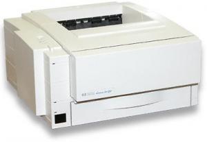 Imprimanta laser HP Laserjet 5P C3150A cu carcasa rupta