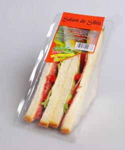 Sandwich Salam de Sibiu si Cascaval in paine Toast