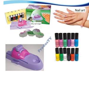 Aparat pentru decorarea unghiilor Nail Magic