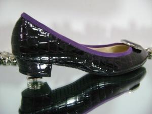890 Purple Shoes