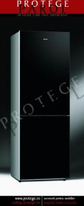 Combina frigorifica neincorporabila 60cm, negru, Smeg, design Linea, F32PVNE