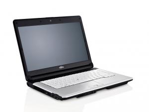 Fujitsu S710-i5-520M 4GB DDR3 HDD 160GB DVD-RW  W14 inch  Webcam W7 Pro COA