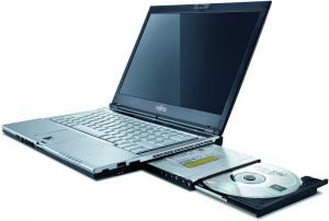 Laptop Fujitsu Siemens Lifebook S6420, Intel Core 2 Duo P8700 2.53 Ghz, 3 GB DDR3, 160 GB HDD, DVDRW, Wi-Fi, Card Reader, WebCam, Display 13.3inch 1280 x 800, Windows 7 Professional, 2 ANI GARANTIE