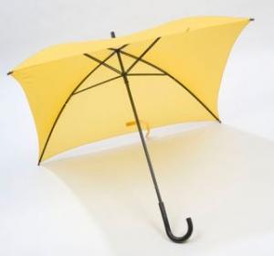Umbrela galbena  in forma de patrat
