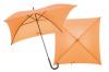Umbrela portocalie  in forma de