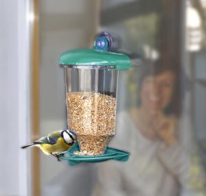 Hranitoare pasari pentru fereastra cu ventuza