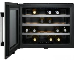 Racitor de vinuri incorporabil Electrolux ERW0670A, Capacitate 24 Sticle, 3 Rafturi Din Lemn, Control Electronic, Display, Usa Sticla, Inox Antiamprenta