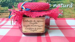 Dulceata de capsuni Suzette