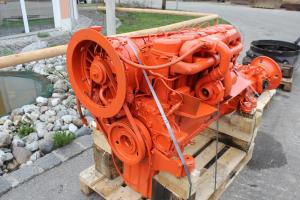 Oferim Pompa apa motor Deutz excavator