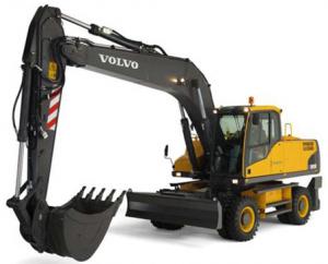Vindem Pompa apa motor excavator marca Volvo