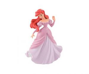 Ariel in rochie de bal