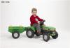 Tractor farm verde cu remorca si