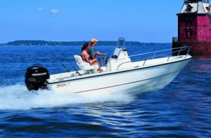 Ambarcatiune Boston Whaler 190 Outrage