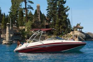 Ambarcatiune sport Tahoe 215xi i/O deck boat