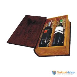 Cutie in forma de carte din lemn vechi pentru doua sticle de vin
